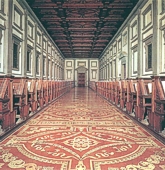 Biblioteca laurenziana, la sala di lettura