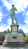 Copia Bronzea del David al Piazzale Michelangelo
